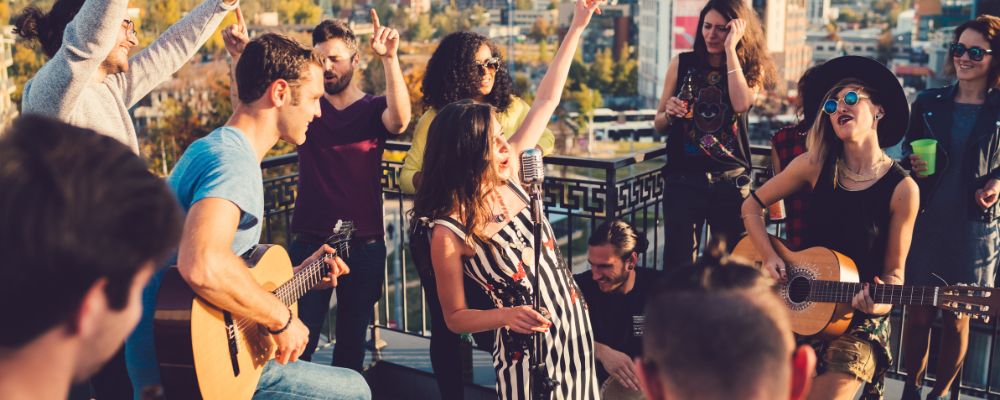 altavoces de segunda mano para fiestas de verano