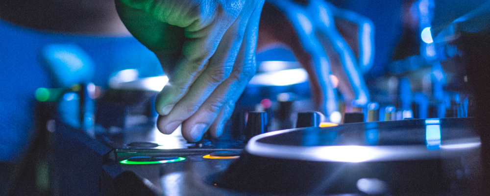 canales-mesa-mezcla-dj