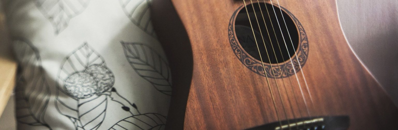 como ajustar alma guitarra