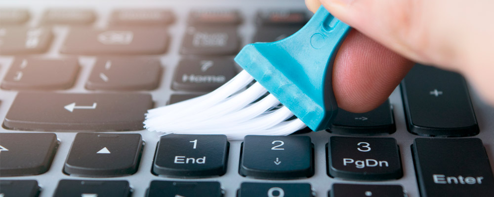 como limpiar portatil por fuera
